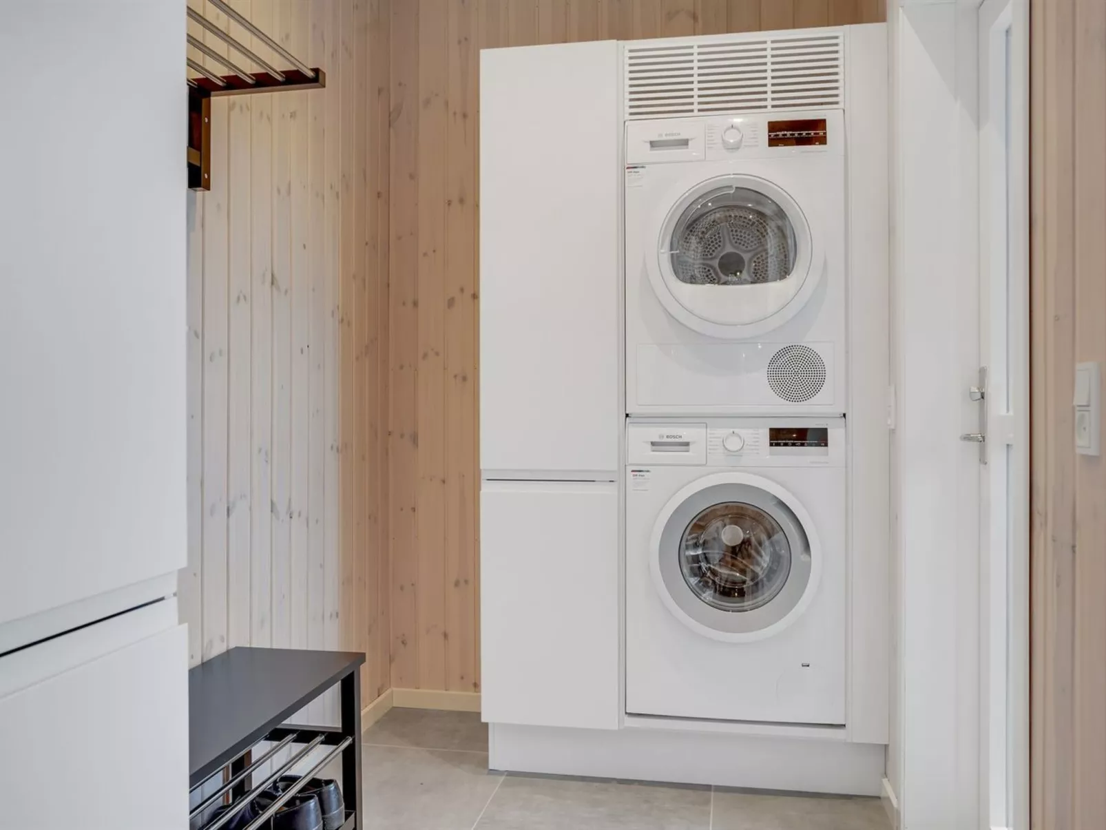 "Gela" - 1.3km to the fjord-Binnen