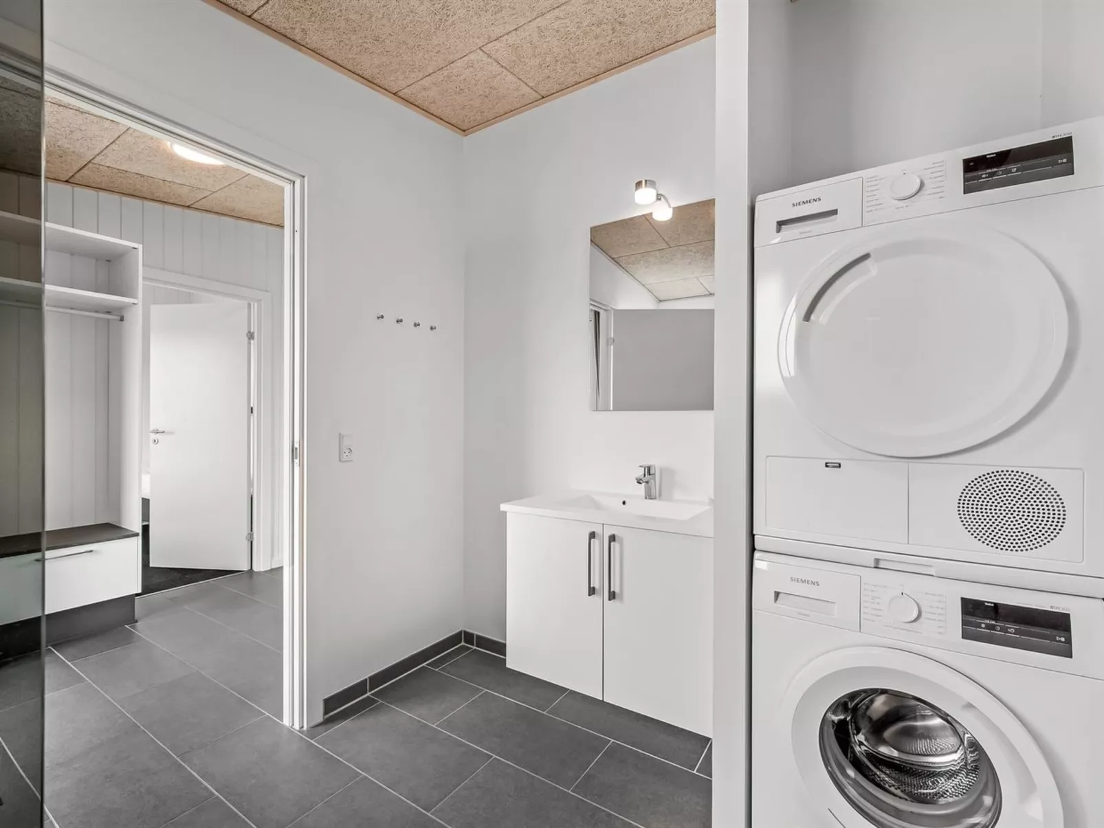 "Ilindenka" - 500m from the sea-Binnen