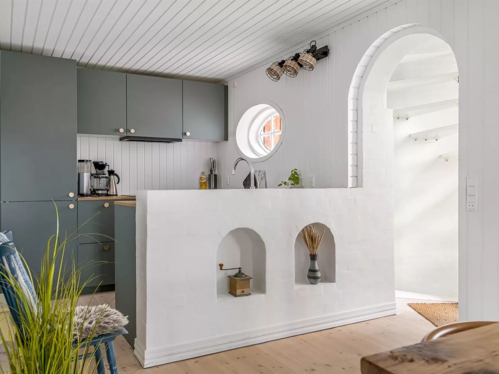 "Edmond" - 150m from the sea-Binnen