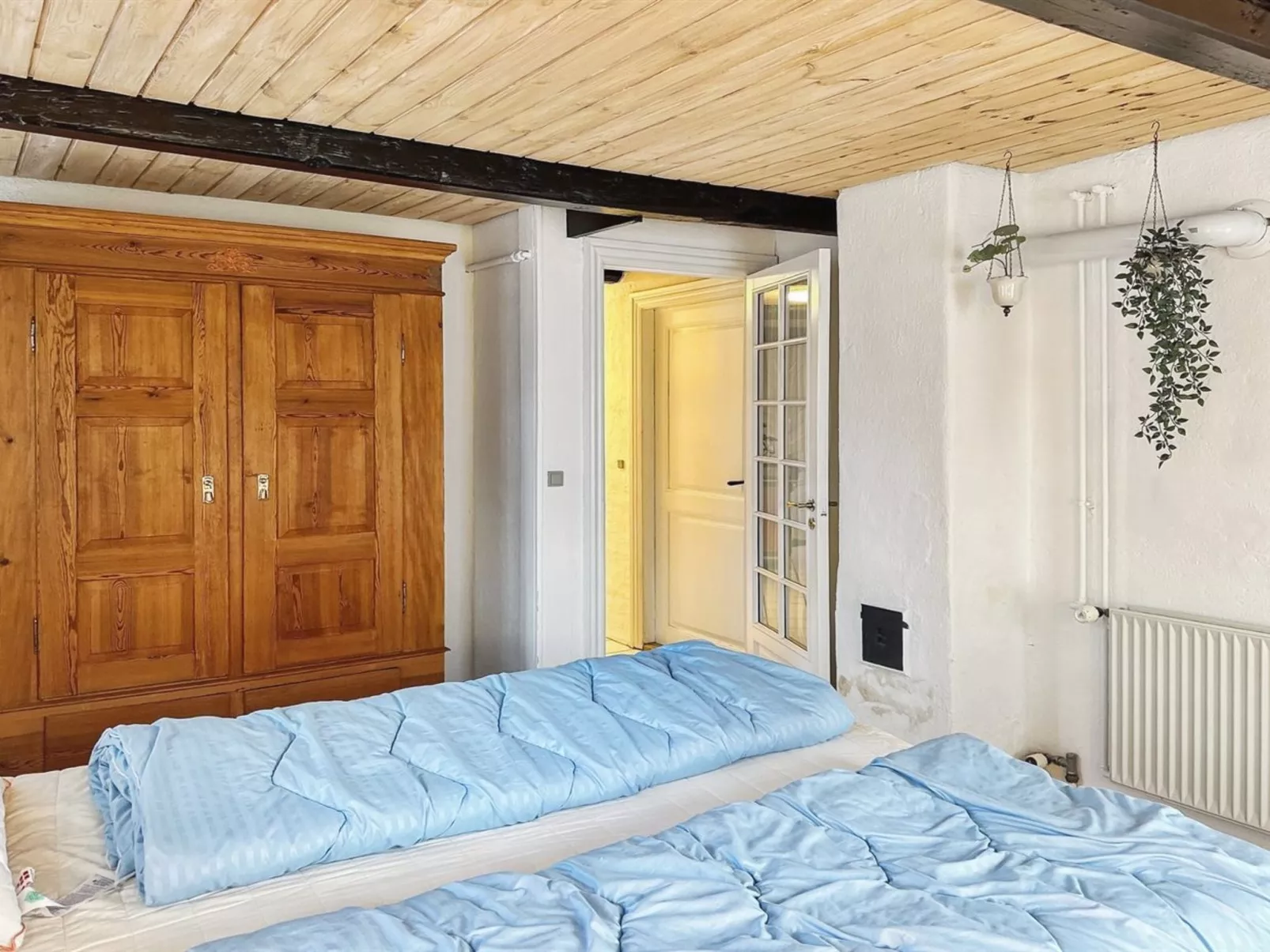 "Maelle" - 25km from the sea-Binnen