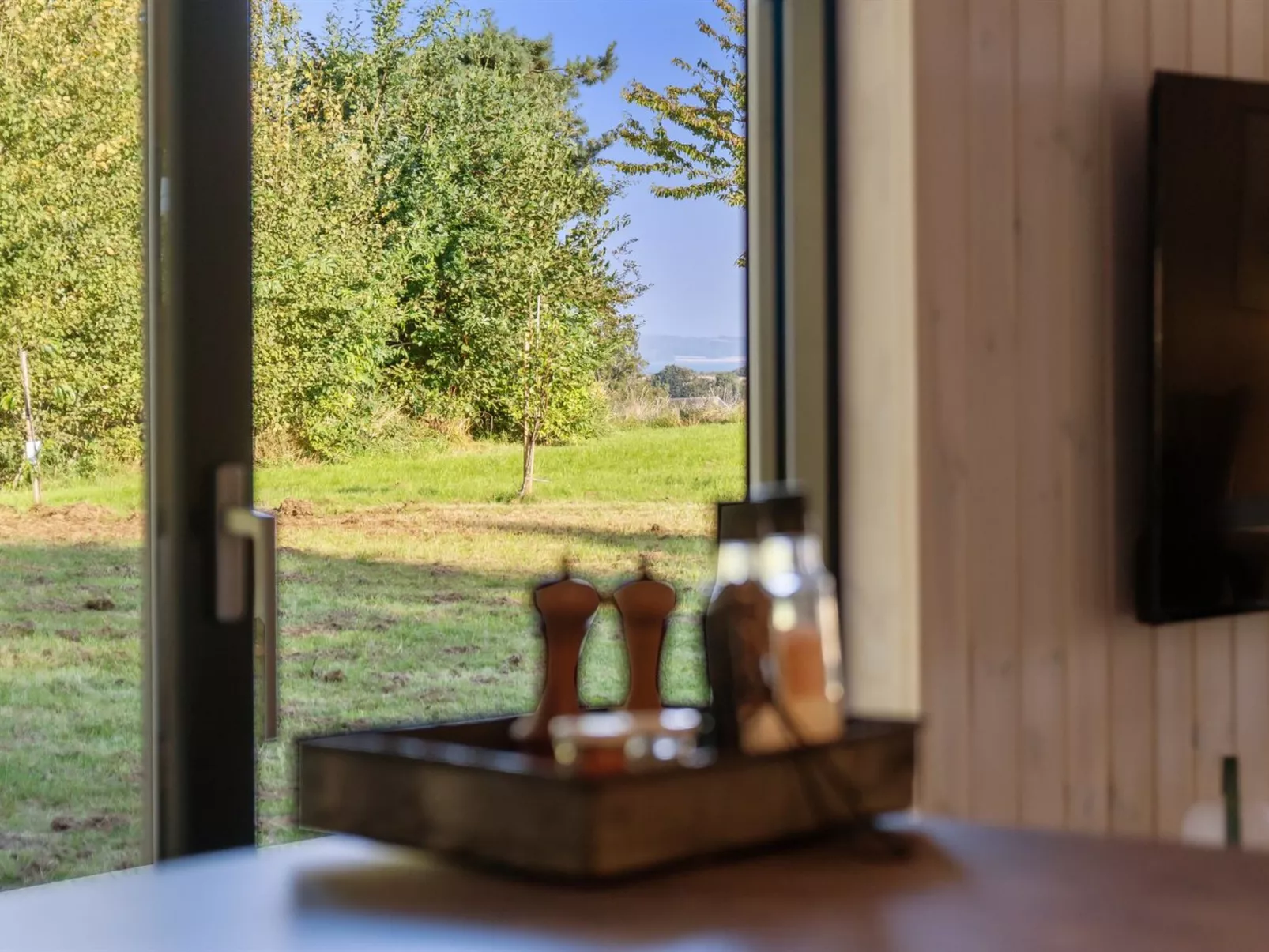 "Uma" - 1.5km from the sea-Binnen