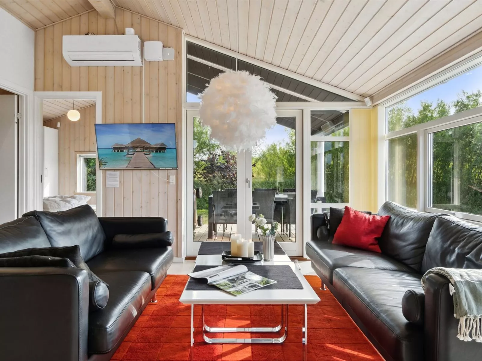 "Miriam" - 400m from the sea-Binnen