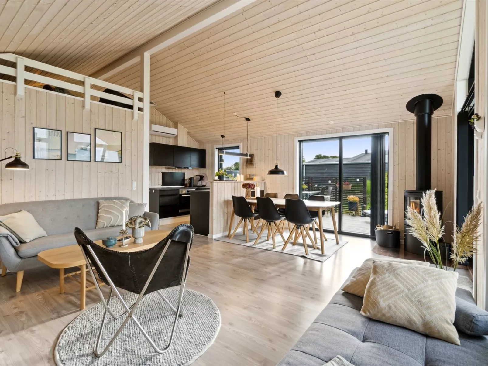 "Brothir" - 500m from the sea-Binnen