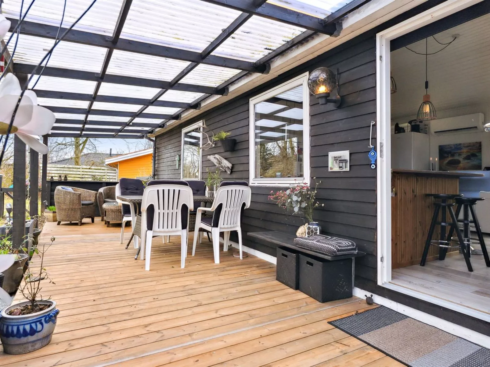 "Tjarven" - 300m from the sea-Buiten