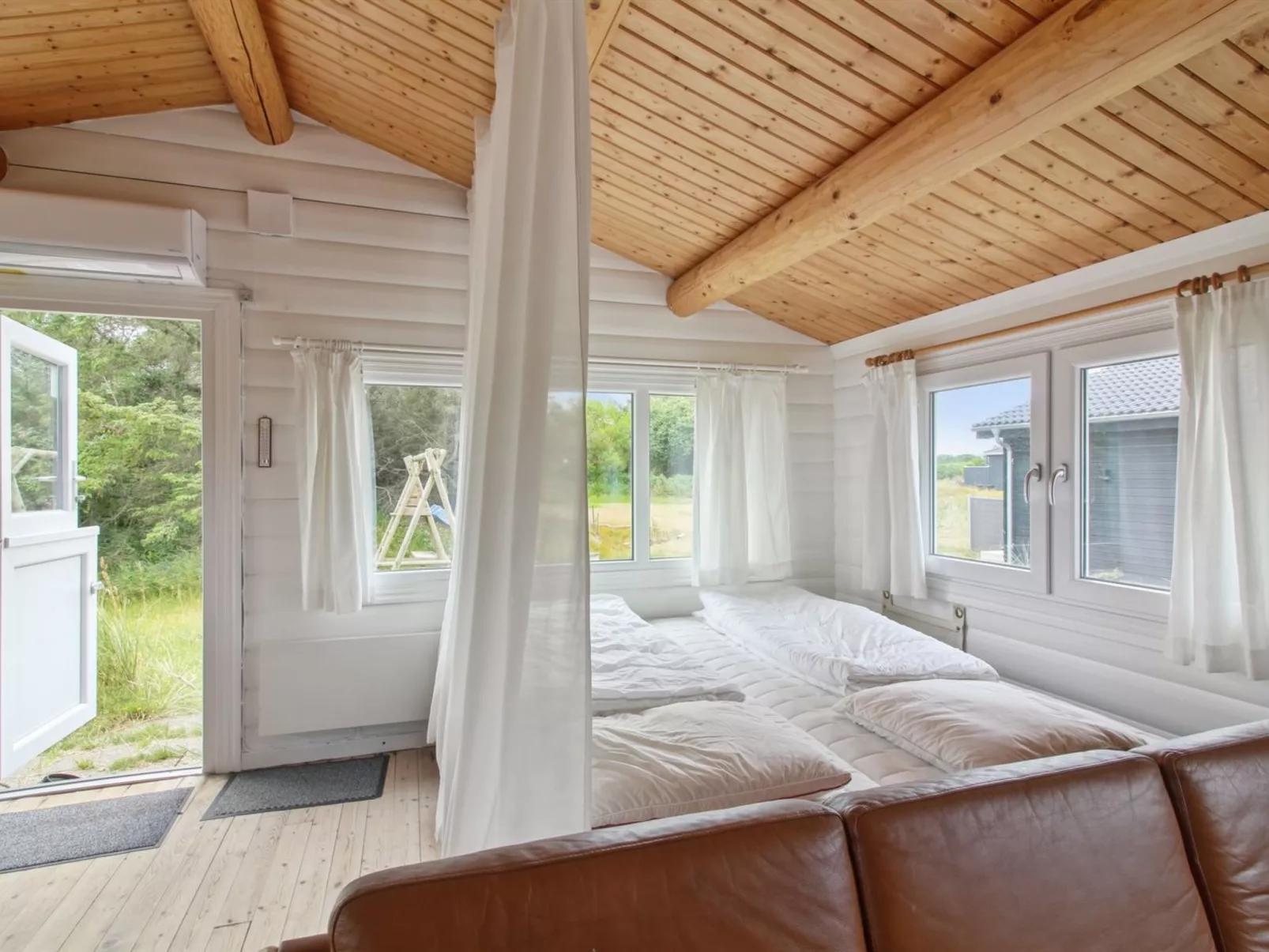 "Sampo" - 400m from the sea-Binnen