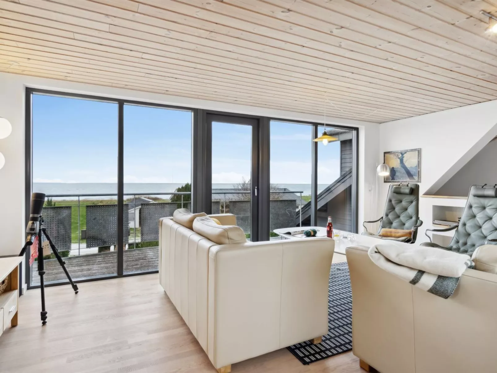 "Alona" - 90m from the sea-Buiten