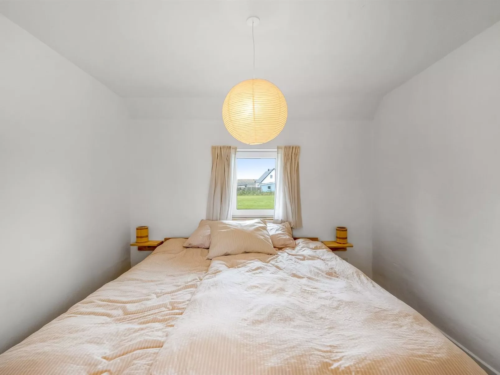 "Hermine" -  from the sea-Binnen