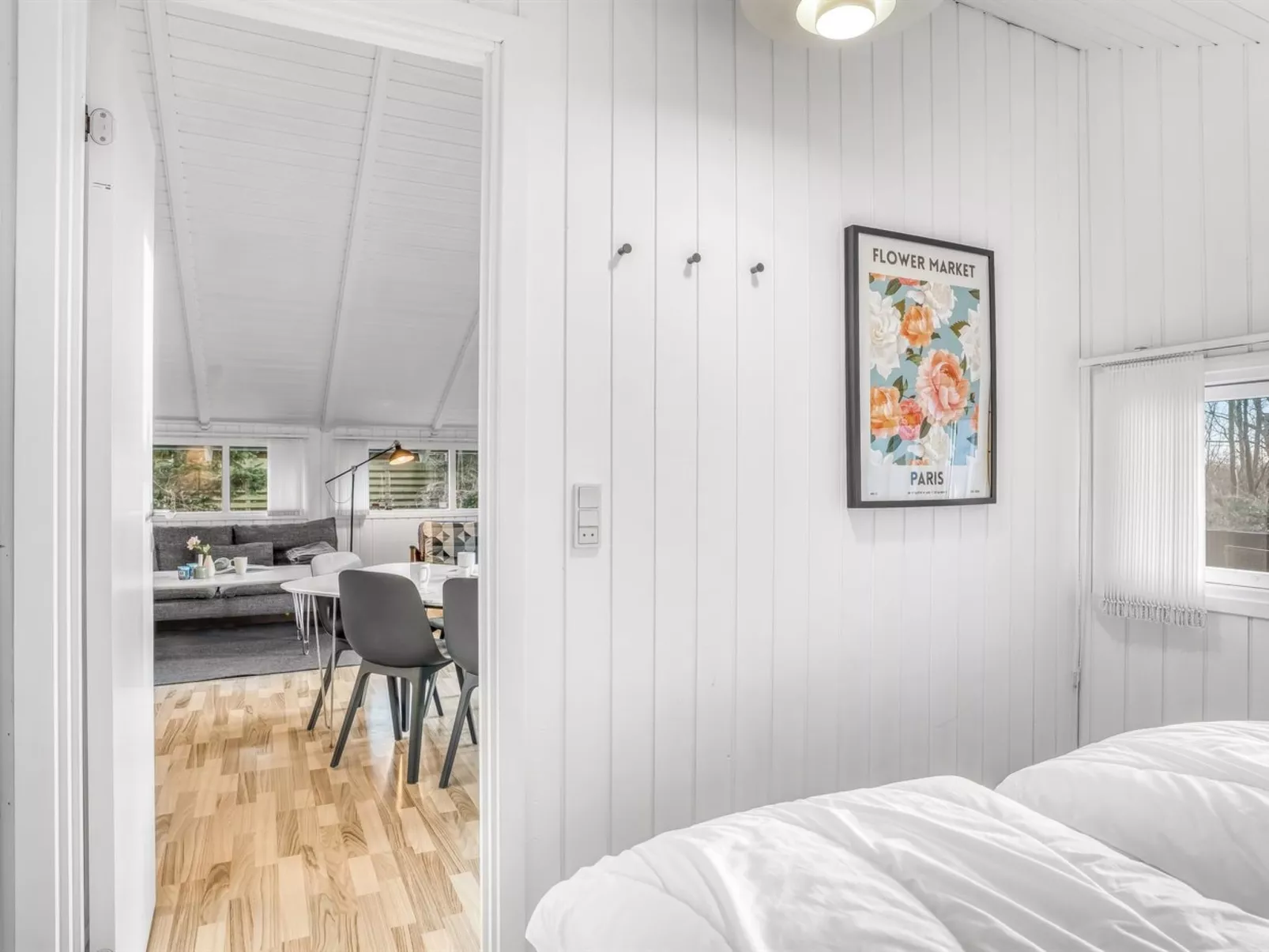 "Bjart" - 1.5km from the sea-Binnen