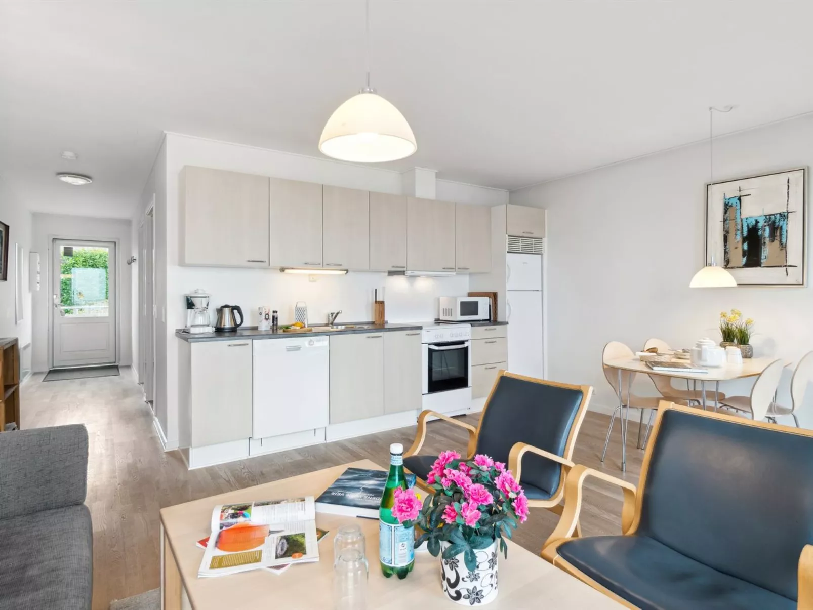 "Henna" - 50m from the sea-Binnen