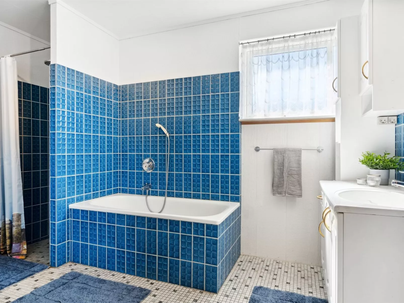 "Jovana" - 40m from the sea-Binnen