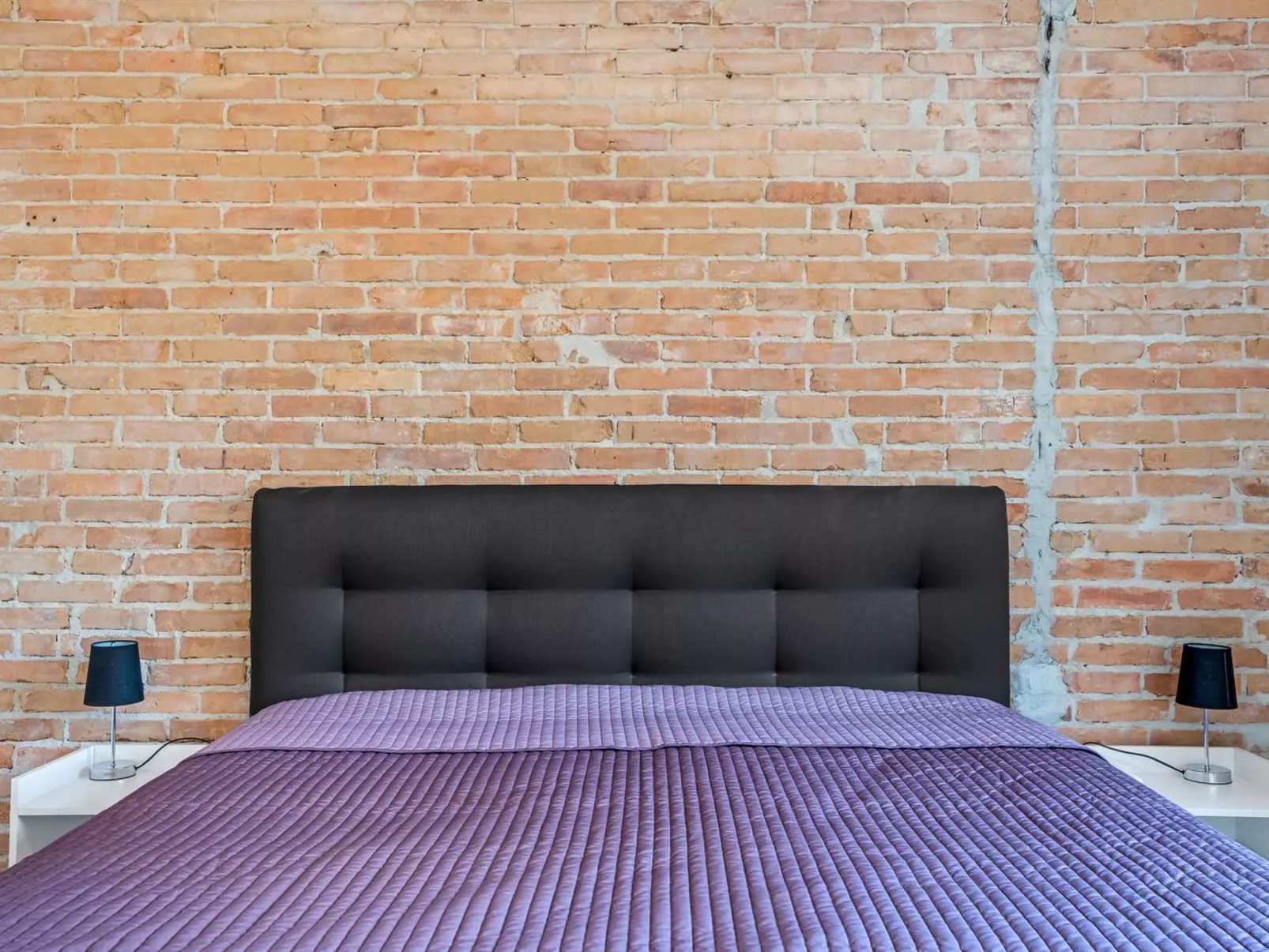 "Yorick" - 300m from the sea-Binnen