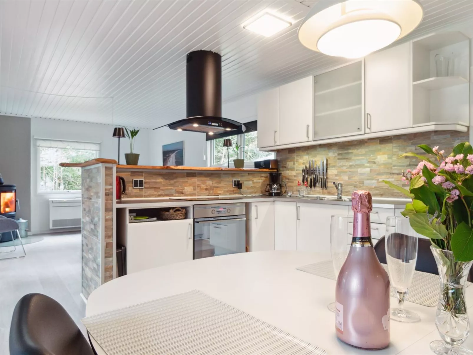 "Betti" - 700m from the sea-Binnen