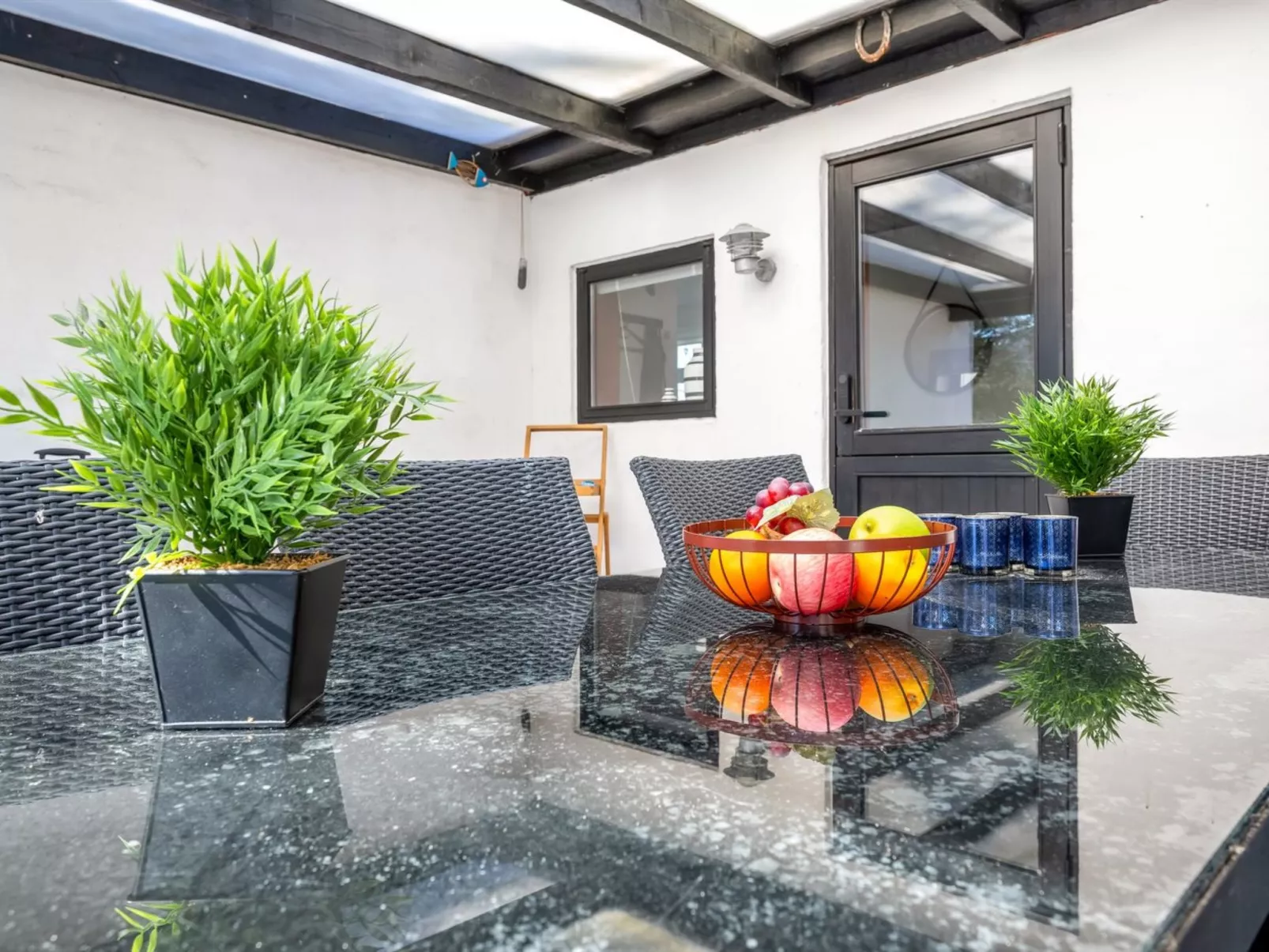 "Thorlak" - 1km from the sea-Binnen