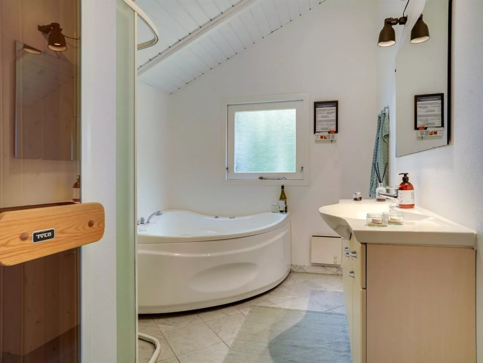 "Jannick" - 1.5km from the sea-Binnen