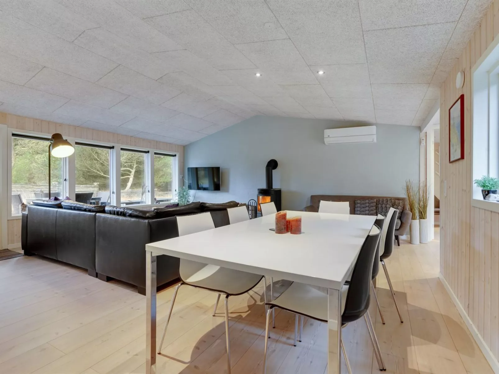 "Solgunn" - 900m from the sea-Binnen