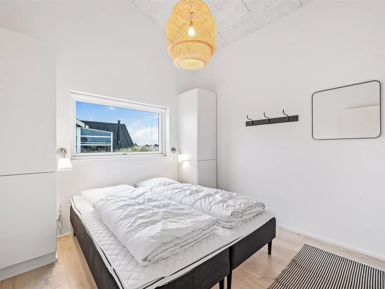 "Chenoa" - 350m from the sea-Binnen