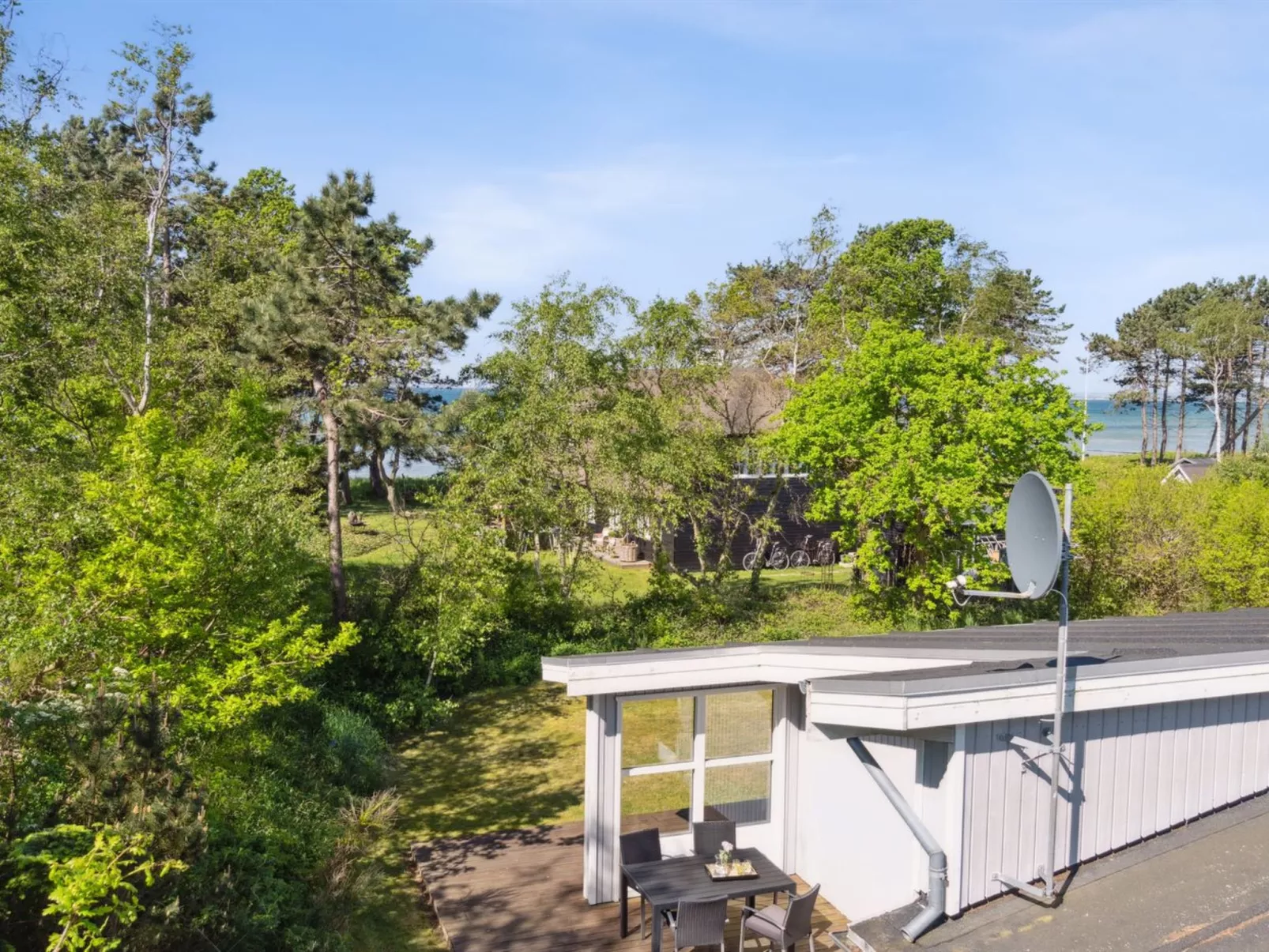 "Myriam" - 50m from the sea-Buiten