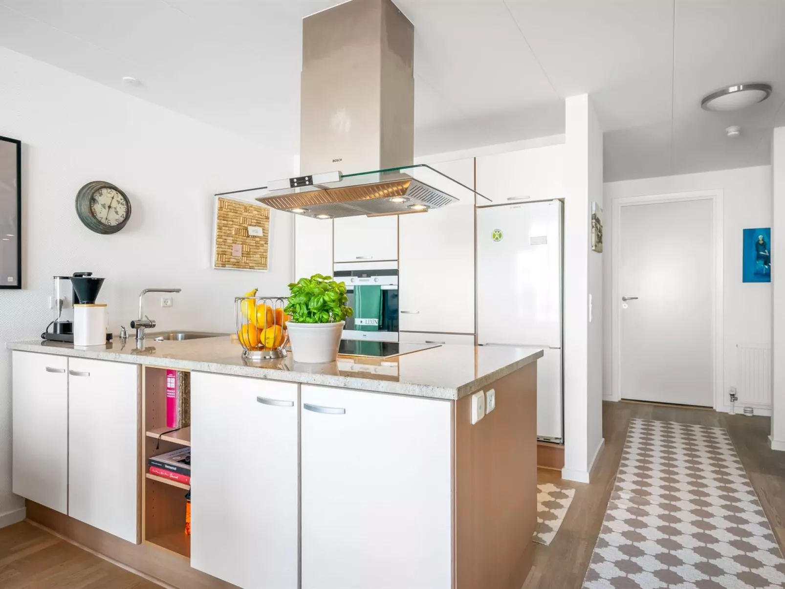 "Eleanore" - 25m from the sea-Binnen