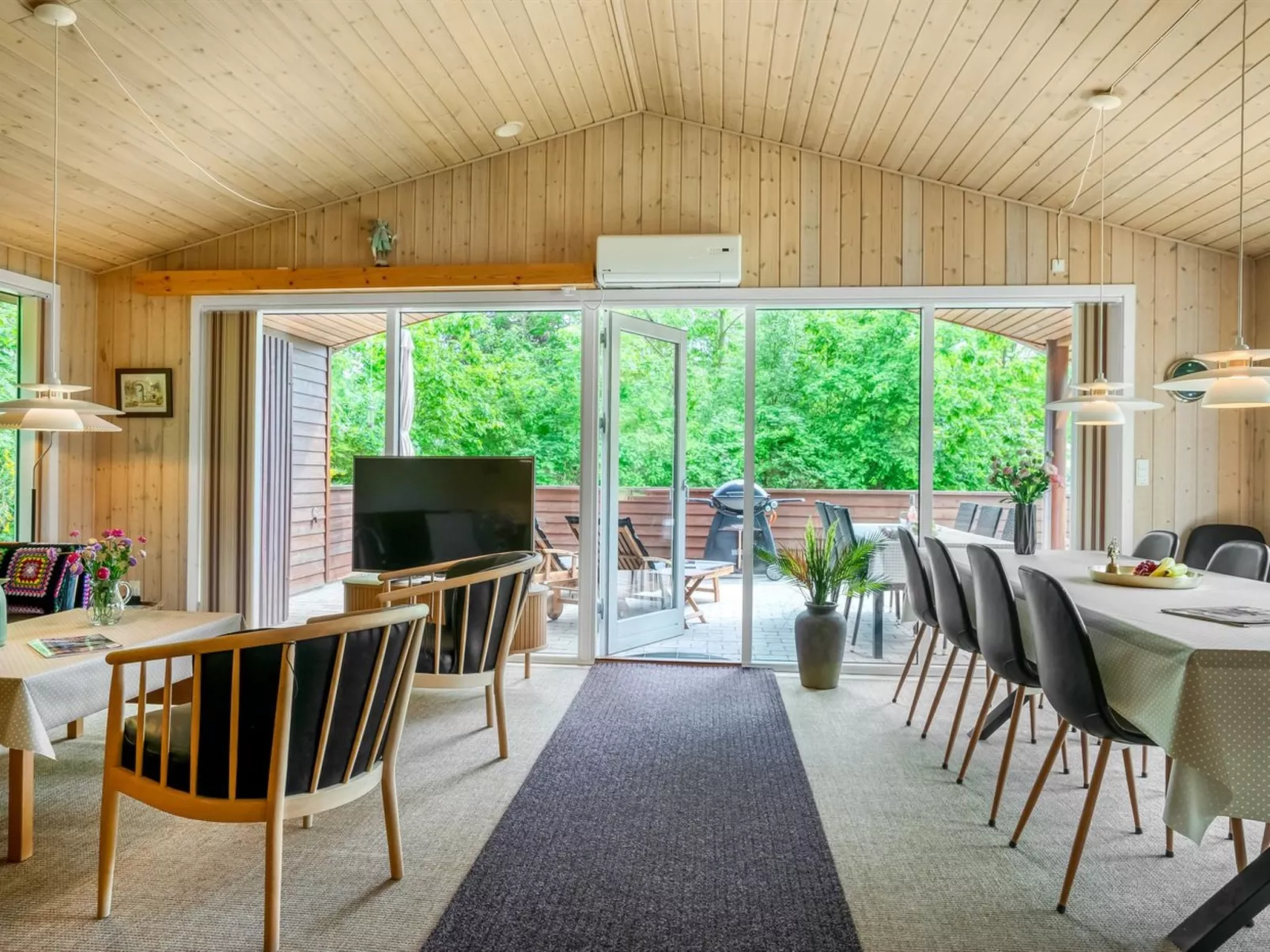 "Mauri" -  from the sea-Binnen