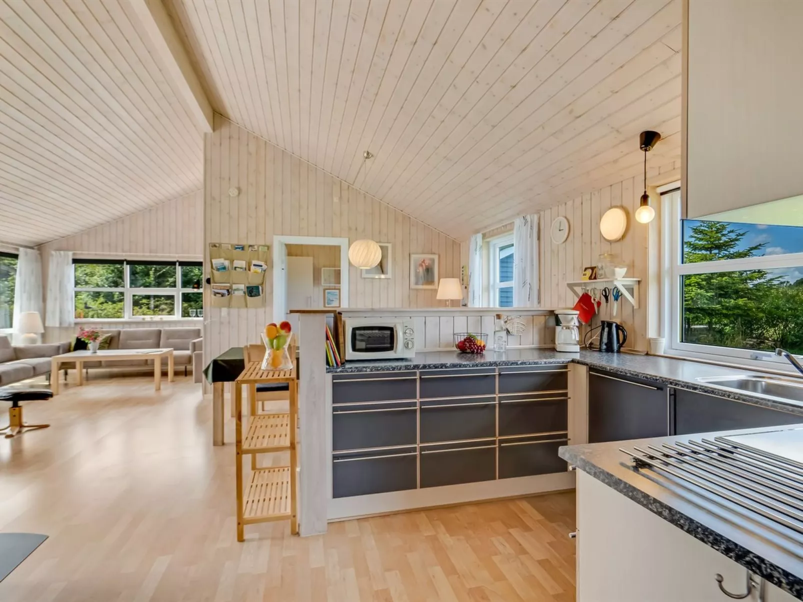 "Lari" - 600m from the sea-Binnen