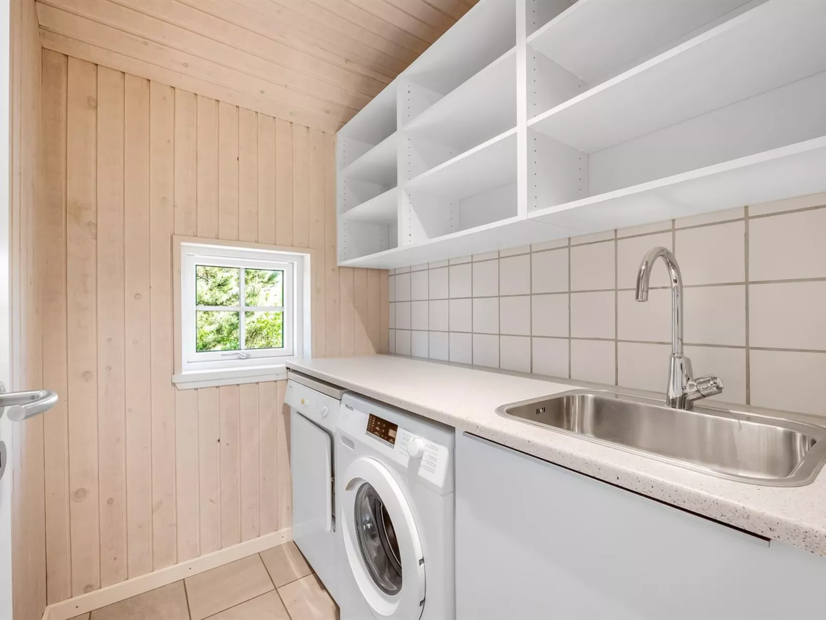 "Stella" - 700m from the sea-Binnen