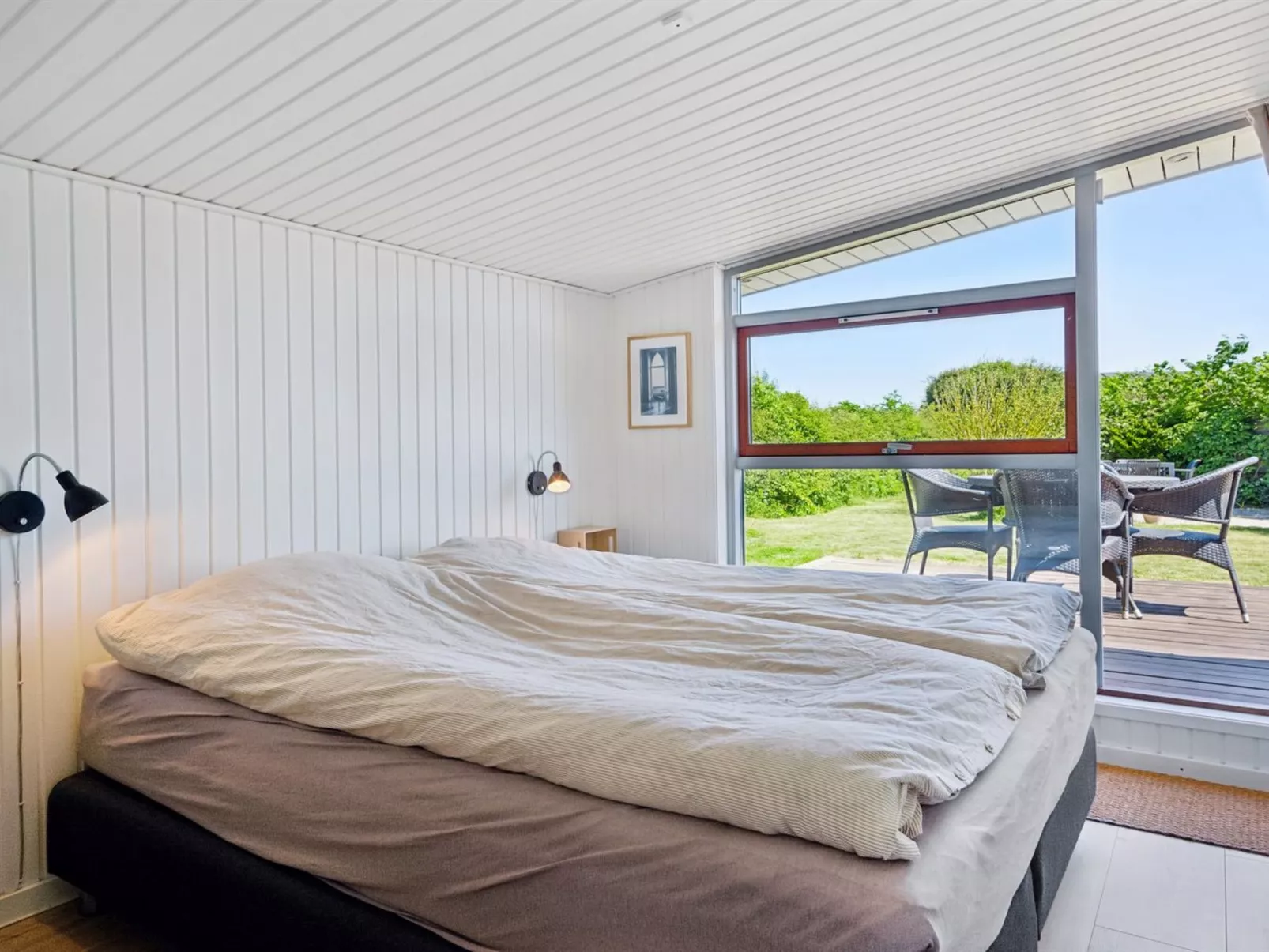 "Fokke" - 450m from the sea-Binnen