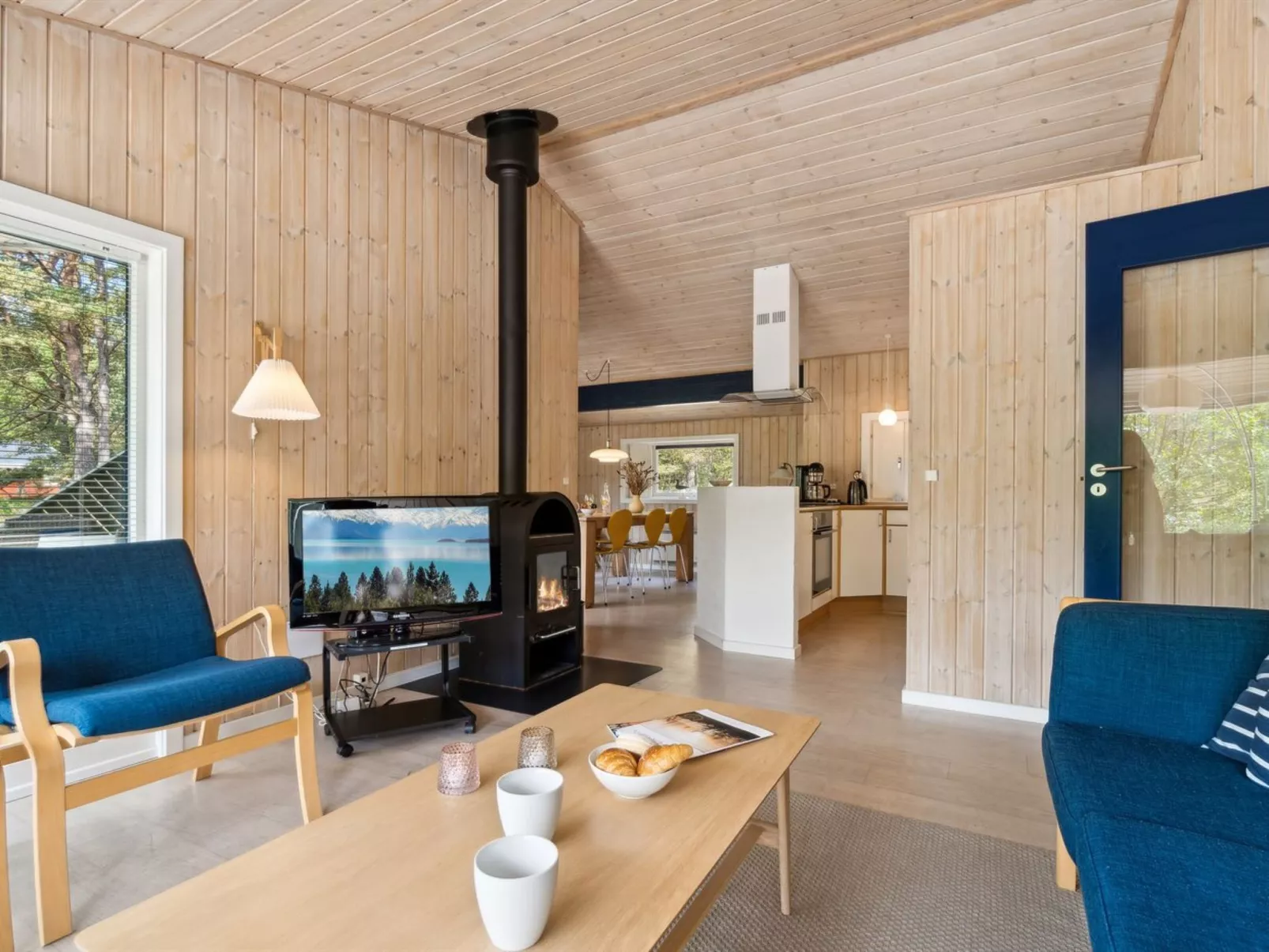 "Deni" - 800m from the sea-Binnen