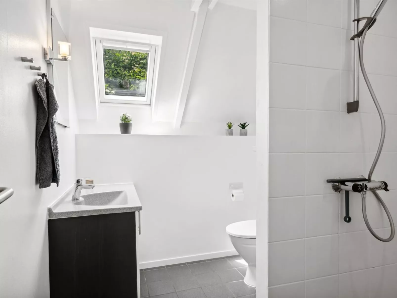 "Ardan" - 450m from the sea-Binnen