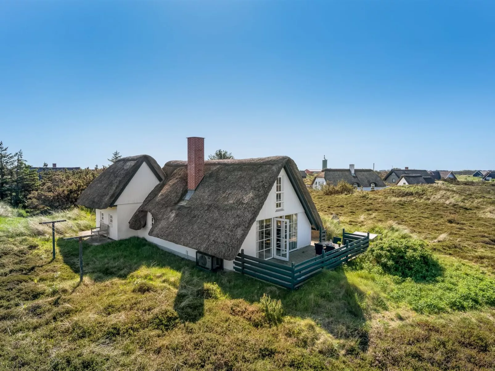 "Arlina" - 600m from the sea-Buiten