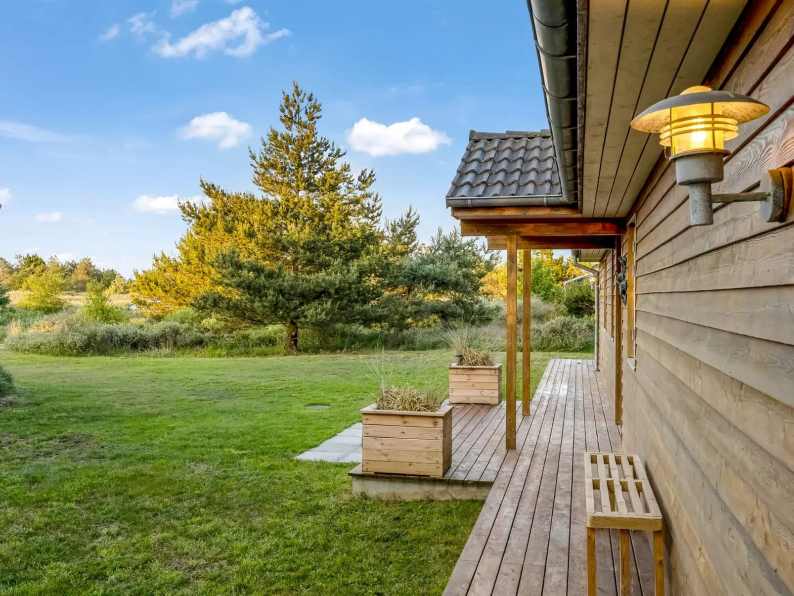 "Zölestine" -  from the sea-Buiten