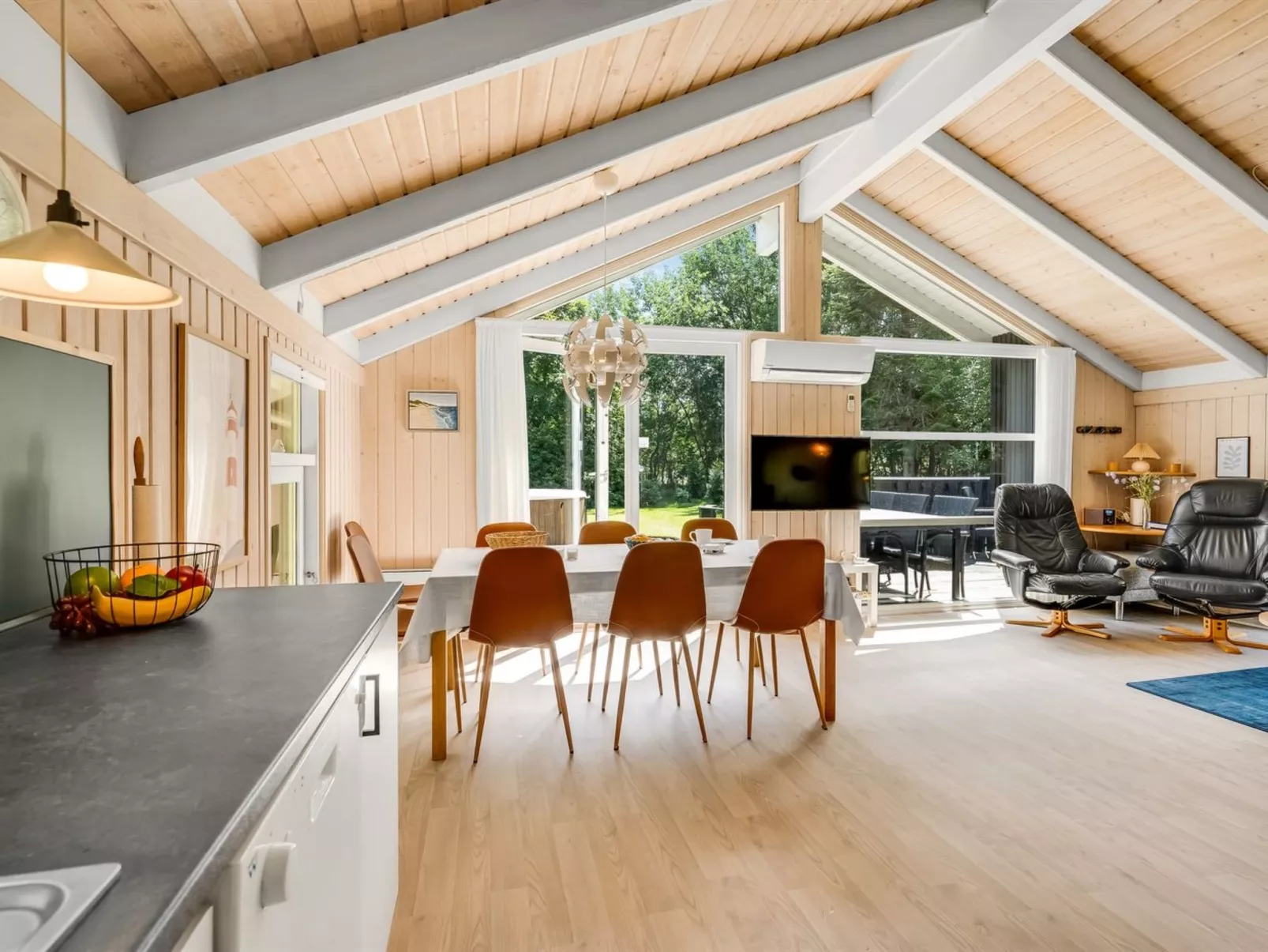 "Amundi" - 500m from the sea-Binnen