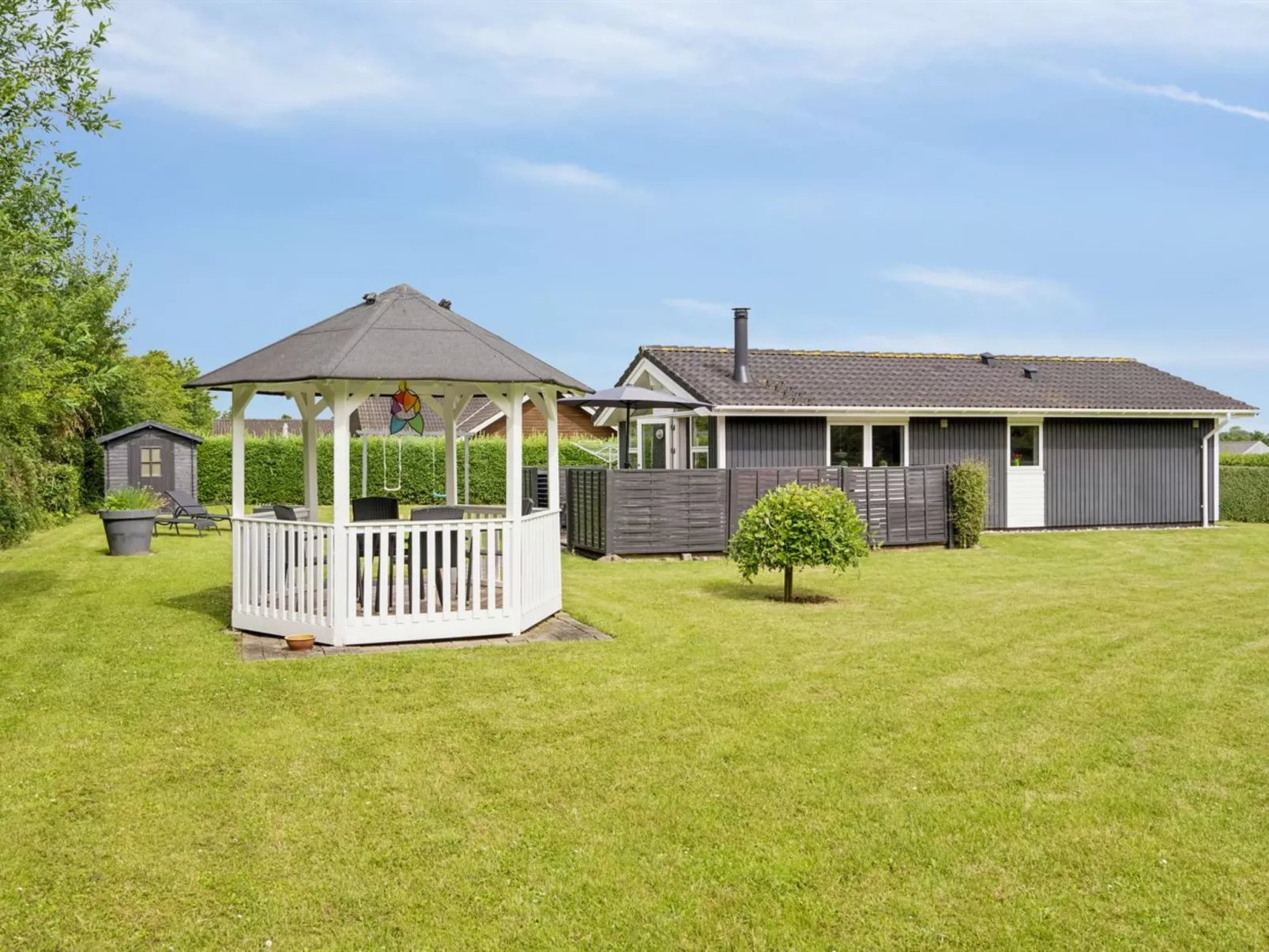 "Tayana" - 700m from the sea-Buiten