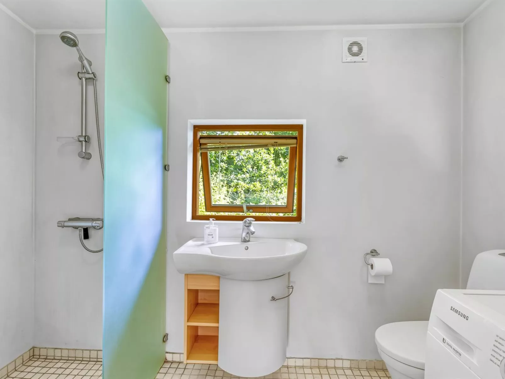 "Nielsigne" - 1.3km from the sea-Binnen