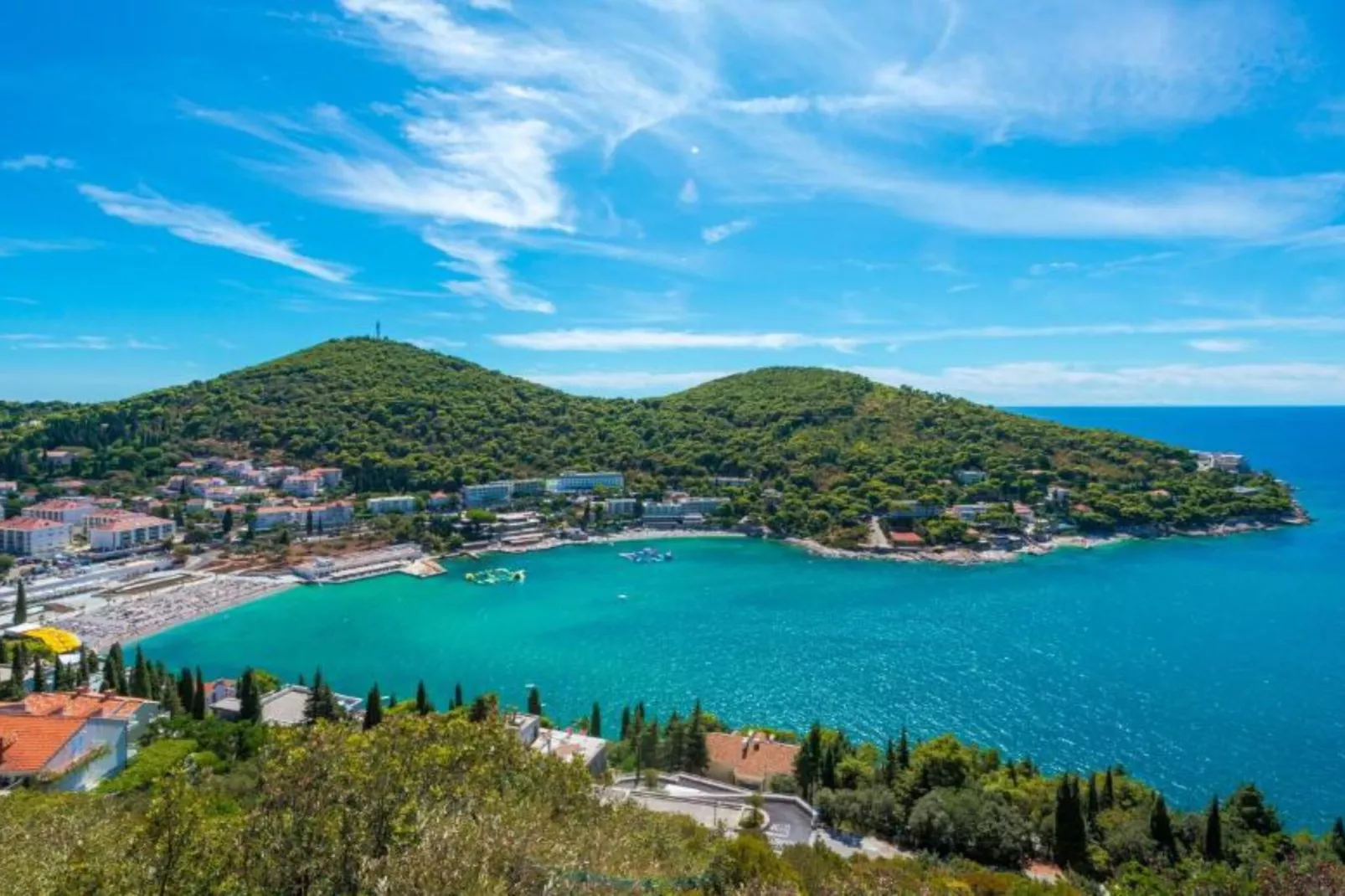 Apartments Aura - Comfort Studio Apartment 4 with shared swimming pool-Sfeer