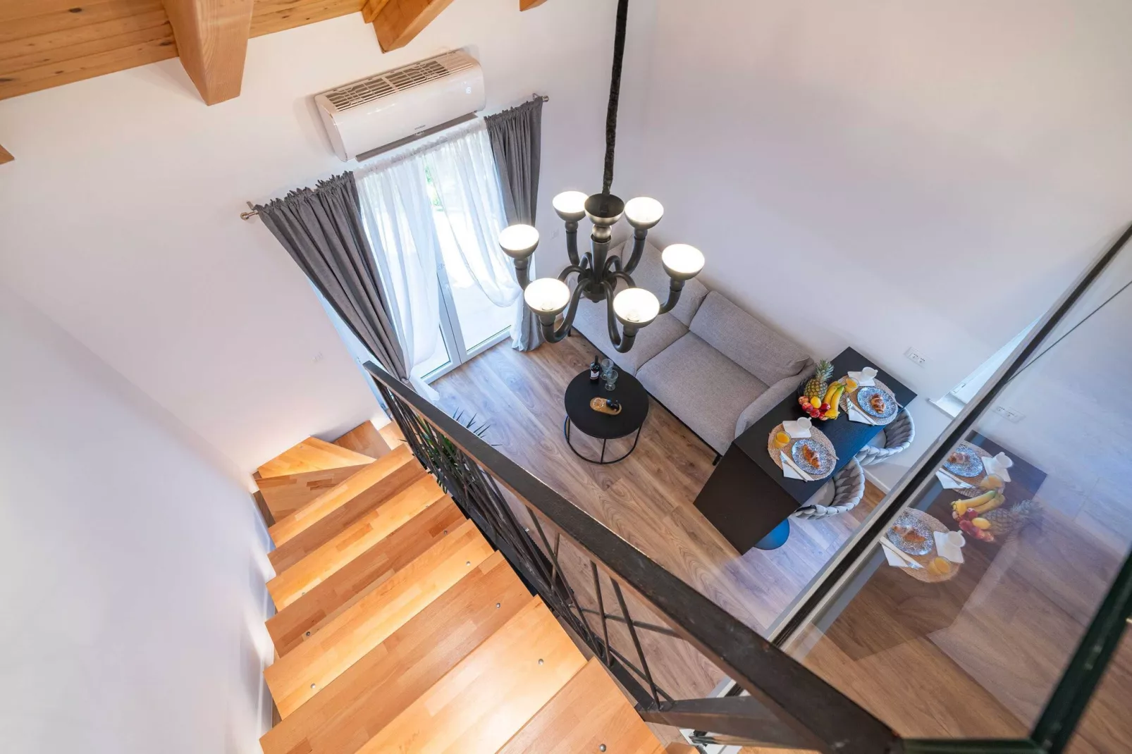 Apartments Villa Aura - Duplex studio with Balcony and shared swimming pool-Trap