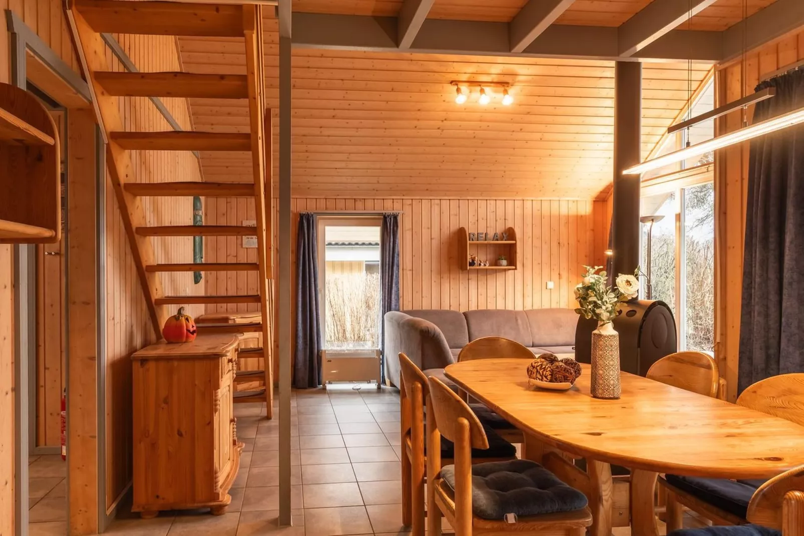 Ferienhaus Seeschwalbe-Classic 90 qm 41-Eetkamer