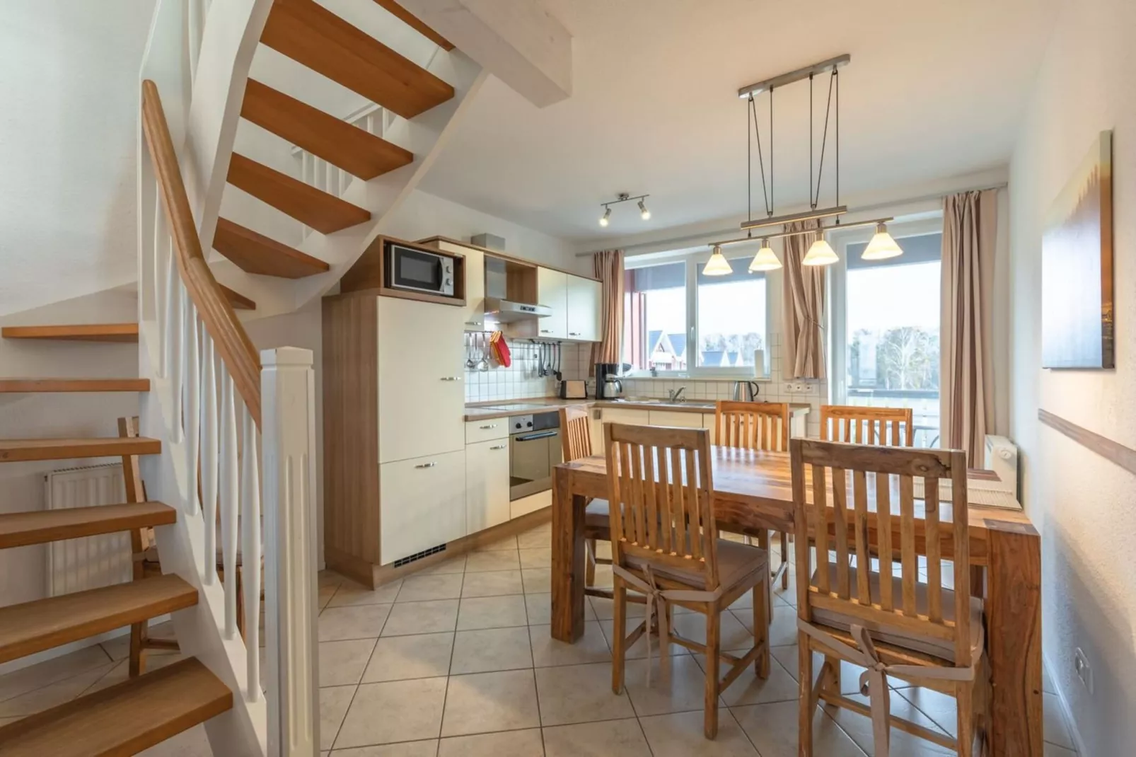 Kapitänsdeck 6 Pers 476-Eetkamer