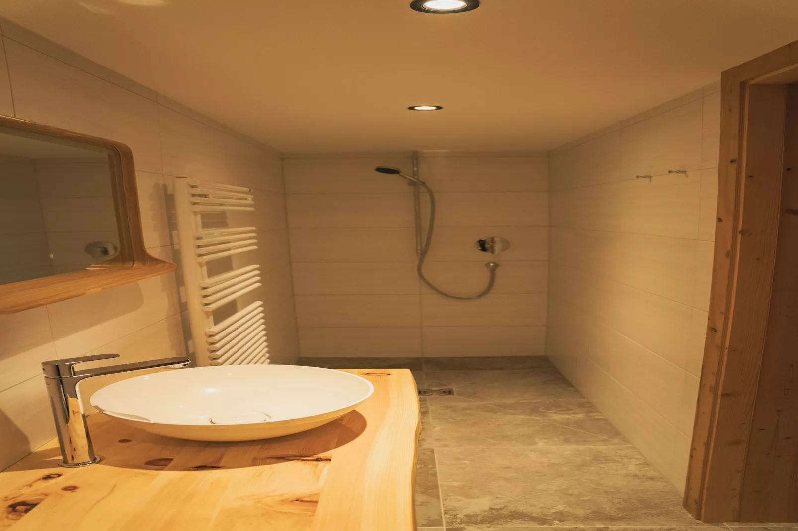 Bauernhaus Guggengut-Badkamer