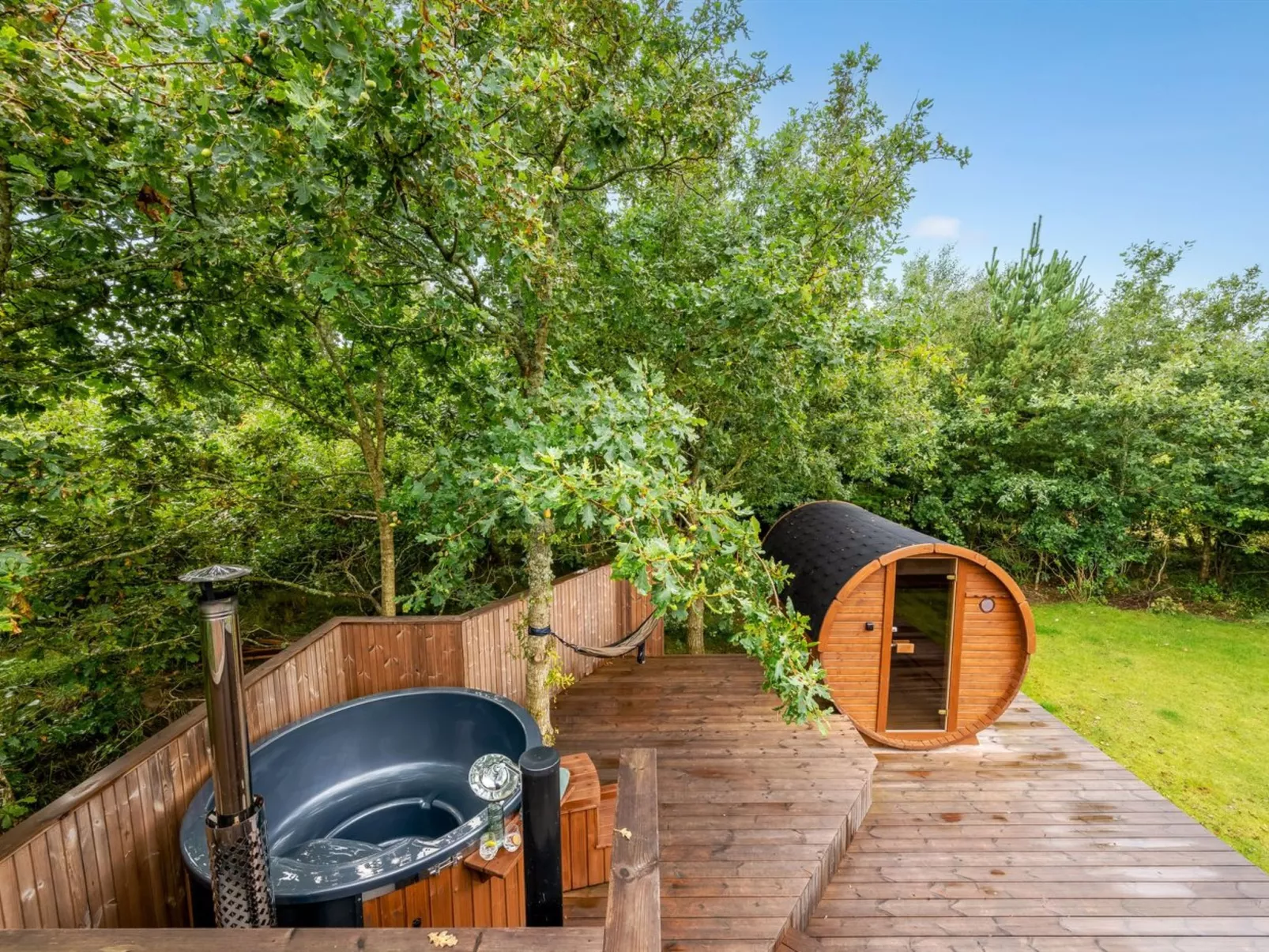 "Liutulf" - 350m to the fjord-Binnen