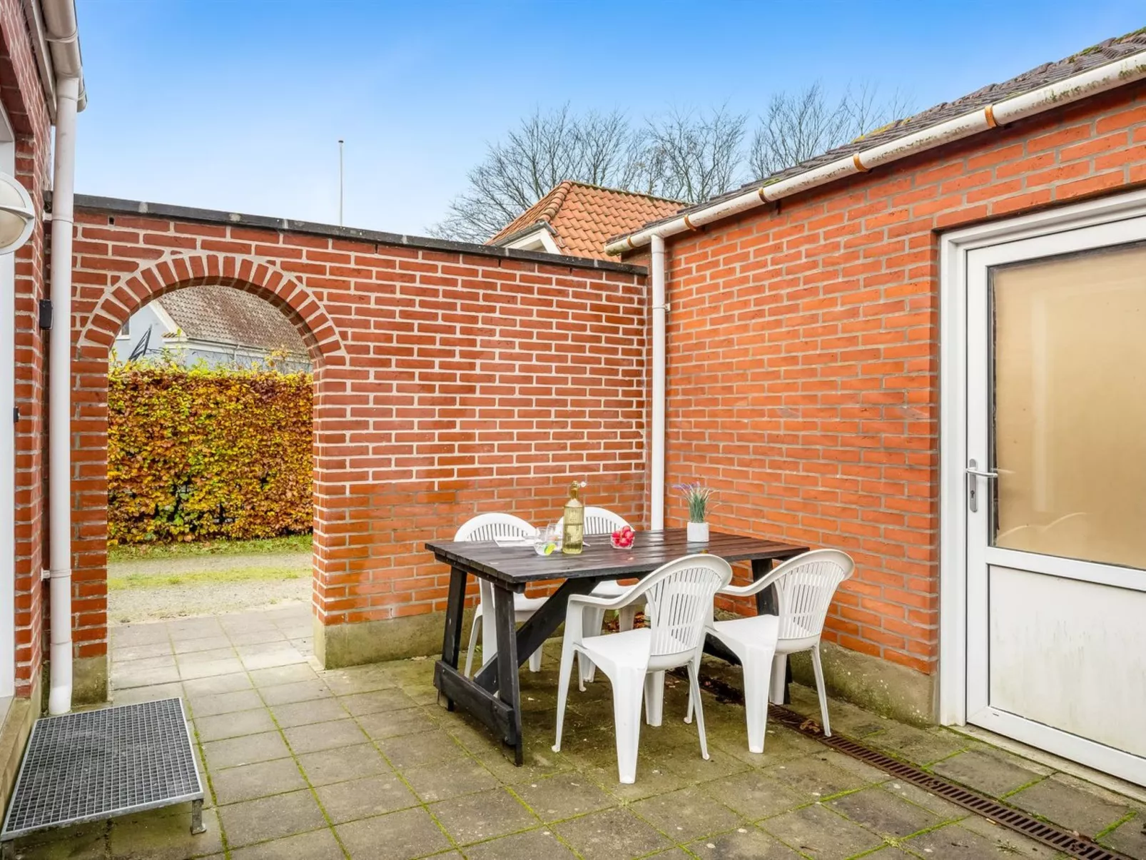 "Trpana" - 1km to the fjord-Buiten