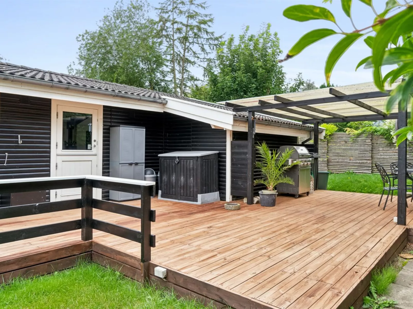 "Franke" - 2.1km to the fjord-Buiten