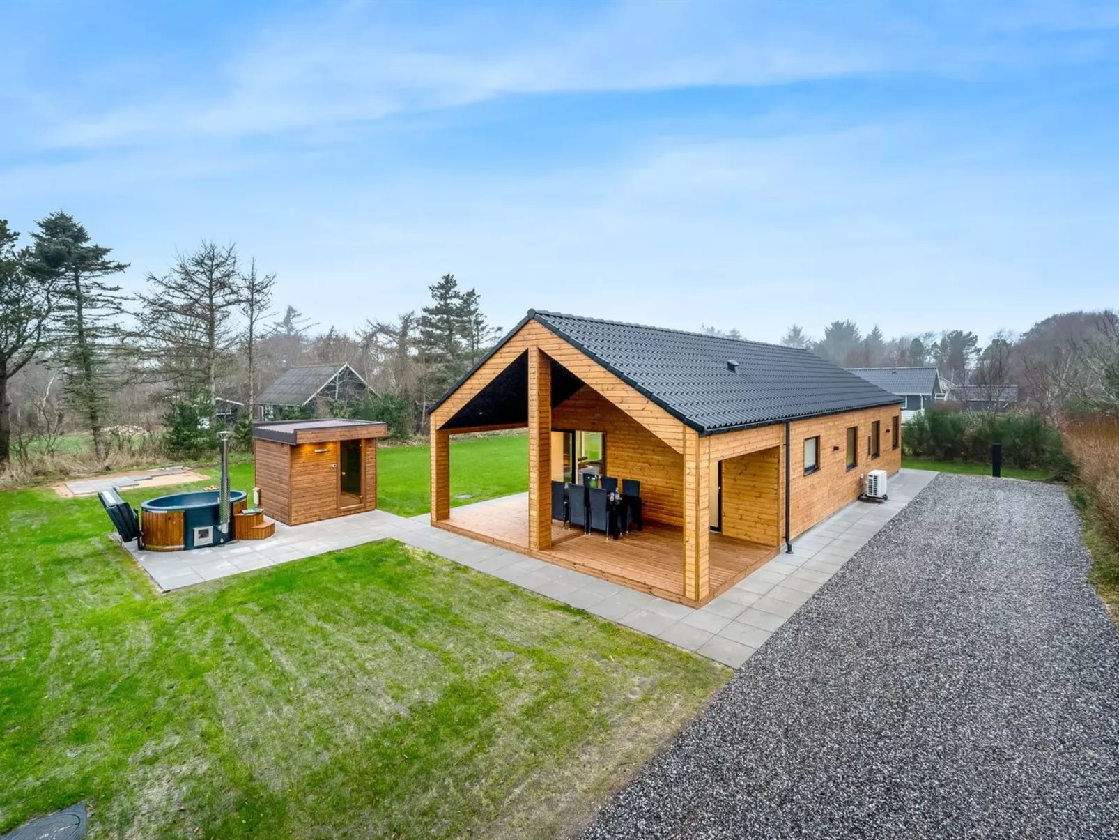 "Grimar" - 400m to the fjord-Buiten