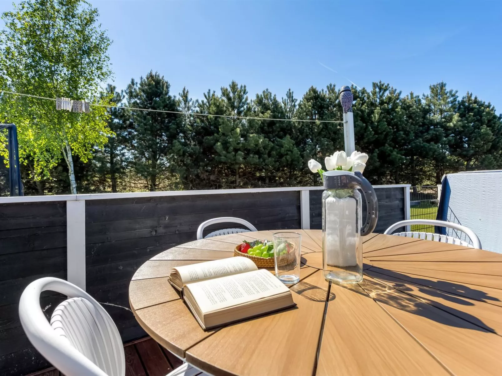 "Amdi" - 1.3km from the sea-Buiten