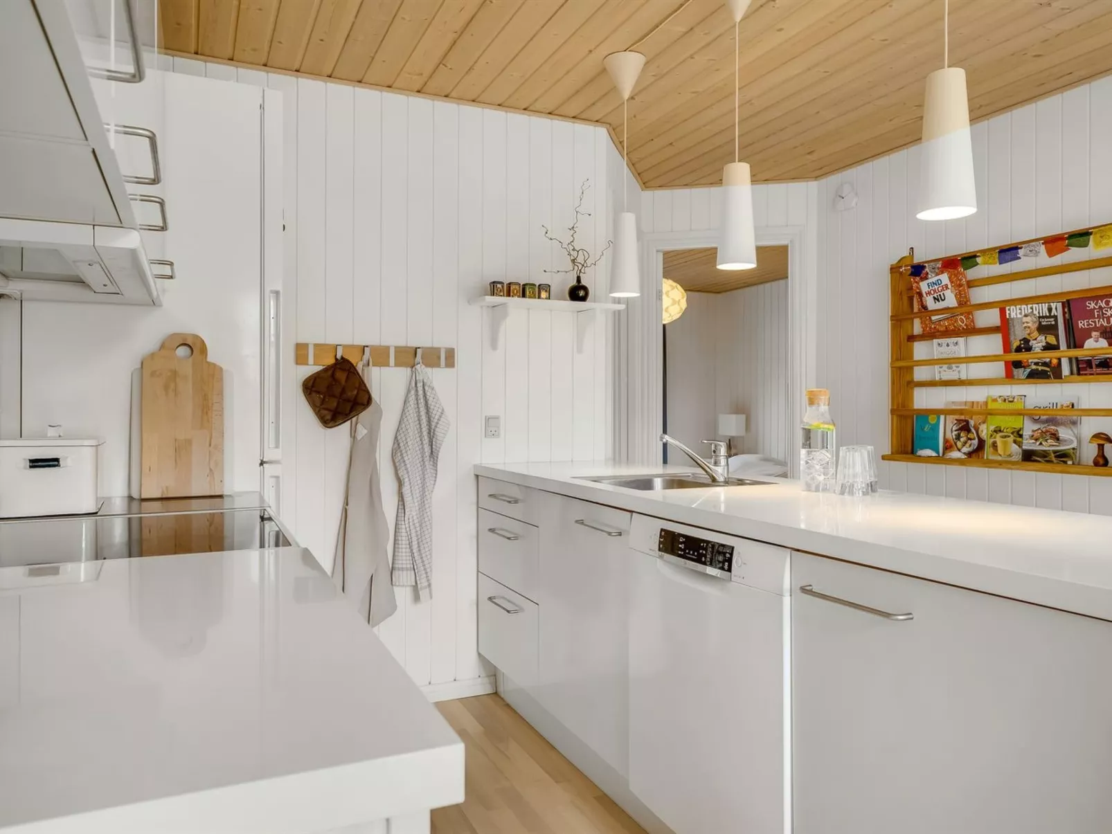 "Toska" - 3km from the sea-Binnen