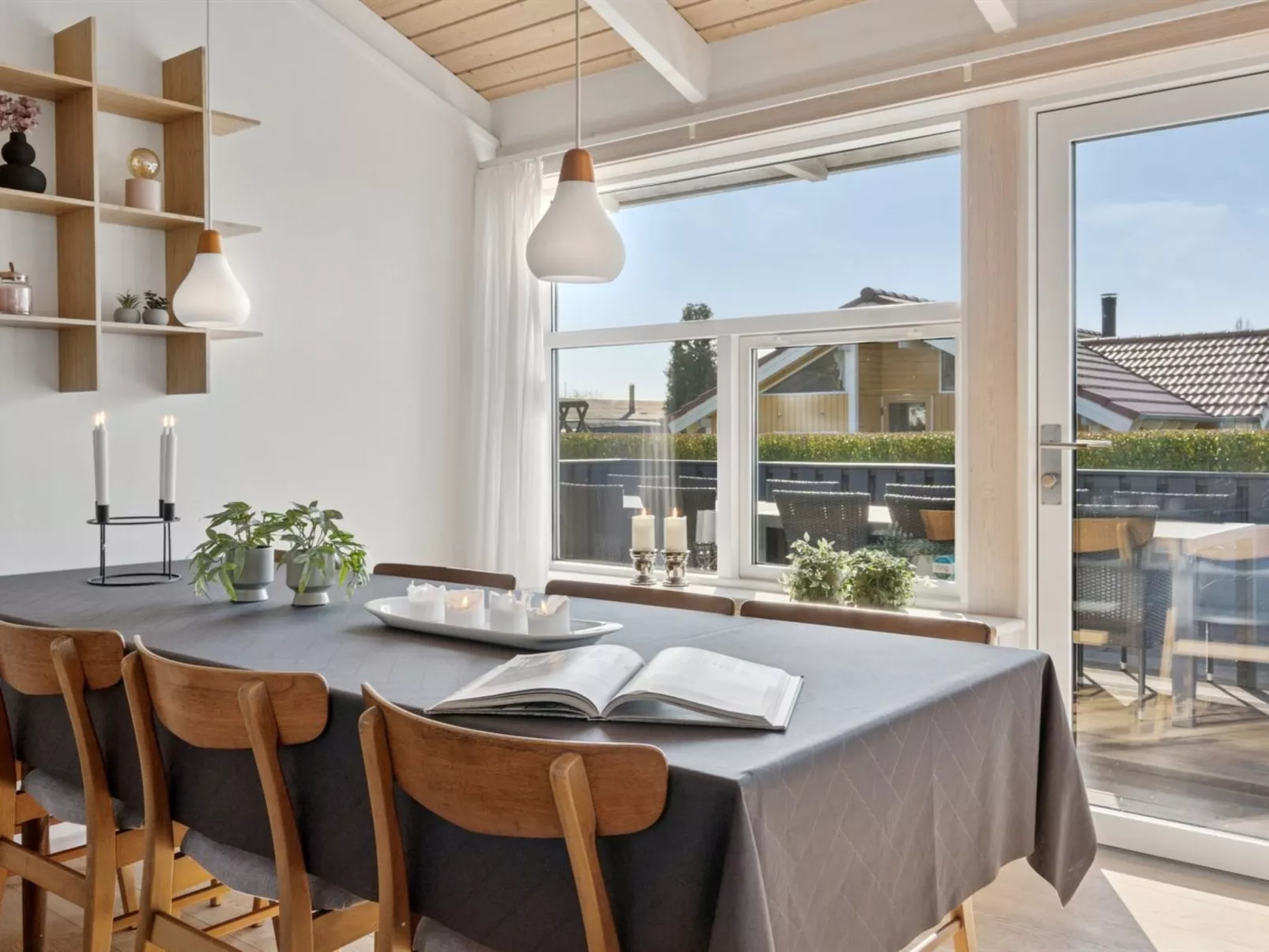 "Annegret" - 200m from the sea-Binnen