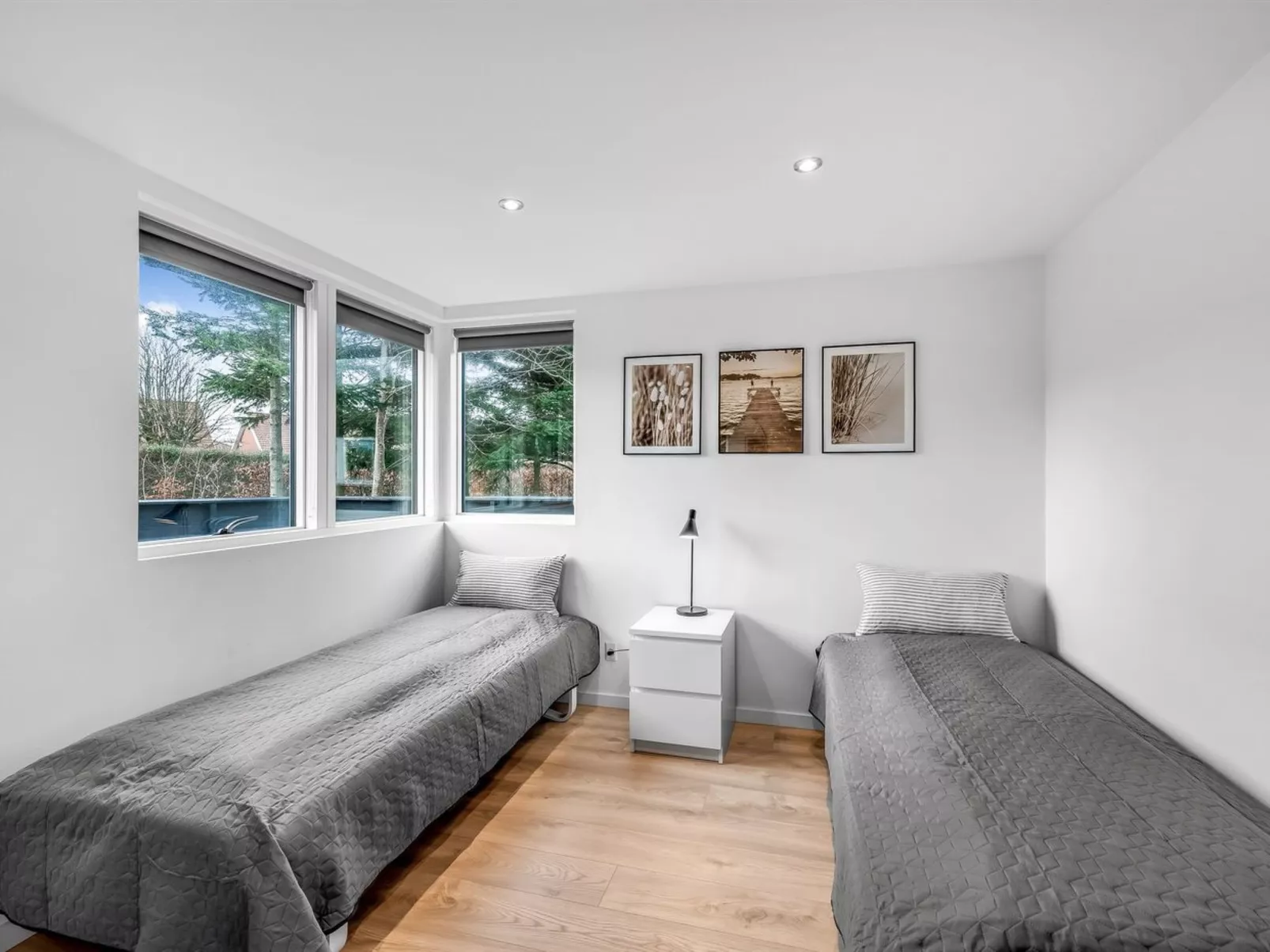 "Carlie" - 250m to the fjord-Binnen