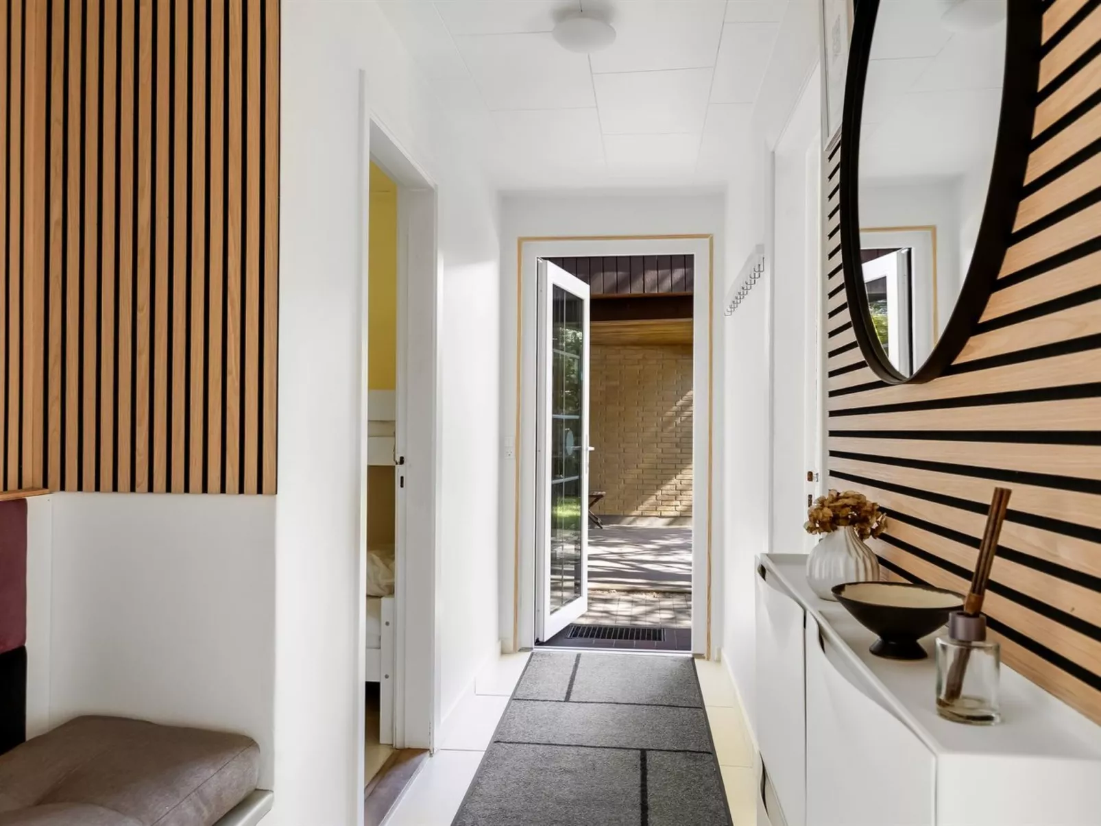 "Matild" - 250m from the sea-Binnen