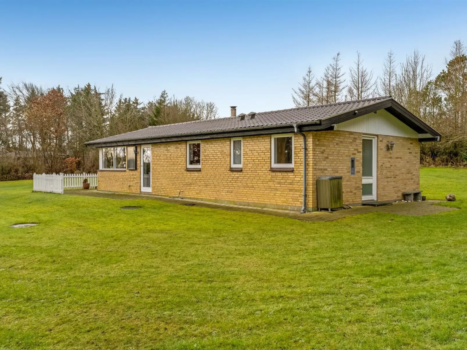 "Marika" - 400m to the fjord-Buiten