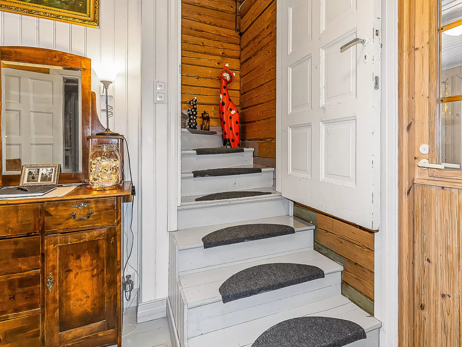 Päätalo, mökkilomat ja perhejuhlat-Binnen