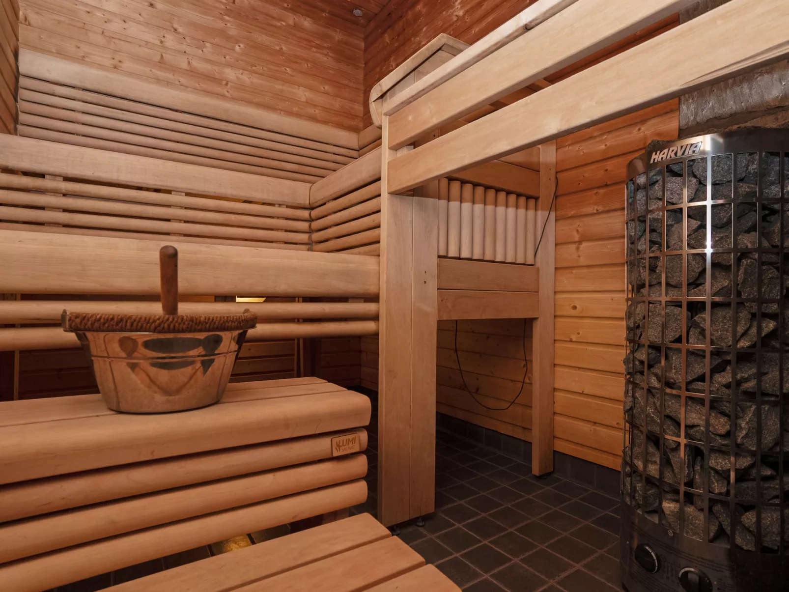 Vuosselin kataja 5-Binnen